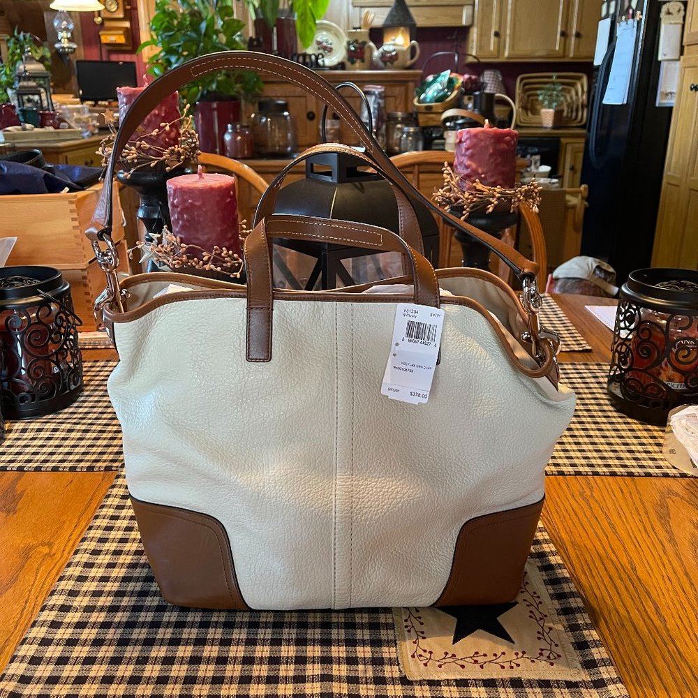 NWT Coach Hadley Leather Bag
